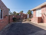 https://images.listonce.com.au/custom/160x/listings/7-sweetland-road-mooroolbark-vic-3138/183/01524183_img_12.jpg?ygm8IquM0WI