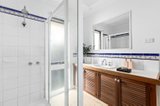 https://images.listonce.com.au/custom/160x/listings/7-tabor-mews-frankston-vic-3199/661/01820661_img_10.jpg?IdAt3sgkxvA