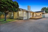 https://images.listonce.com.au/custom/160x/listings/7-tara-drive-frankston-vic-3199/538/01914538_img_01.jpg?qyLd6EveIa0