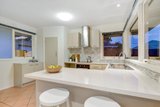 https://images.listonce.com.au/custom/160x/listings/7-tara-drive-frankston-vic-3199/538/01914538_img_03.jpg?oKU6QjEjITg