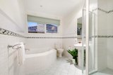 https://images.listonce.com.au/custom/160x/listings/7-tara-drive-frankston-vic-3199/538/01914538_img_08.jpg?s7mzAH_etp4
