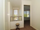 https://images.listonce.com.au/custom/160x/listings/7-taunton-place-lake-gardens-vic-3355/850/01575850_img_09.jpg?BFRgiLEVr9o