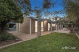 https://images.listonce.com.au/custom/160x/listings/7-tracey-court-wheelers-hill-vic-3150/093/01819093_img_01.jpg?OHA0nR-sZbk