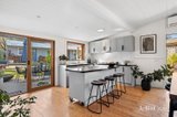 https://images.listonce.com.au/custom/160x/listings/7-treasure-street-castlemaine-vic-3450/463/01747463_img_08.jpg?YjOnUAXZxRQ
