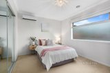 https://images.listonce.com.au/custom/160x/listings/7-tunstall-avenue-nunawading-vic-3131/953/01194953_img_08.jpg?EbBQi_tyW5Q