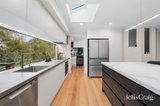 https://images.listonce.com.au/custom/160x/listings/7-turner-court-glen-waverley-vic-3150/191/01956191_img_05.jpg?HbW4AcLqdec