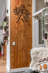 https://images.listonce.com.au/custom/160x/listings/7-valley-road-wattle-glen-vic-3096/797/01681797_img_06.jpg?PbhXilXUeXg
