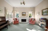 https://images.listonce.com.au/custom/160x/listings/7-vista-avenue-kew-vic-3101/044/01915044_img_04.jpg?8PkCi-x4GPU