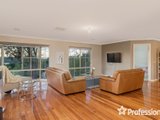 https://images.listonce.com.au/custom/160x/listings/7-water-lilly-lane-lilydale-vic-3140/347/01526347_img_06.jpg?6pYomyWT_JY