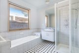 https://images.listonce.com.au/custom/160x/listings/7-wattle-avenue-mount-martha-vic-3934/272/01810272_img_04.jpg?yCQeQ-NaAnA