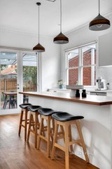 https://images.listonce.com.au/custom/160x/listings/7-westbourne-street-brunswick-vic-3056/368/01562368_img_18.jpg?GyQ2TZBTd8I