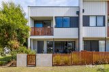 https://images.listonce.com.au/custom/160x/listings/7-whistler-mews-safety-beach-vic-3936/607/01885607_img_15.jpg?axbKcjn6buE