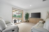 https://images.listonce.com.au/custom/160x/listings/7-willaura-place-yallambie-vic-3085/282/01116282_img_02.jpg?-rHiXUZrMFY