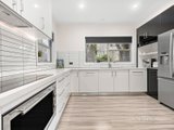 https://images.listonce.com.au/custom/160x/listings/7-willorna-court-doncaster-east-vic-3109/426/01647426_img_07.jpg?bXA10ocNVY4