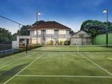 https://images.listonce.com.au/custom/160x/listings/7-wimba-avenue-kew-vic-3101/046/01019046_img_10.jpg?VDmByDojksU