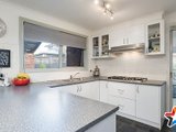 https://images.listonce.com.au/custom/160x/listings/7-yarra-road-croydon-vic-3136/461/01529461_img_13.jpg?URaTOa-5zdA