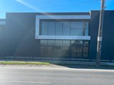 https://images.listonce.com.au/custom/160x/listings/70-76-seabeach-parade-north-shore-vic-3214/087/01767087_img_02.jpg?Atay-IlgIDs