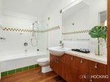 https://images.listonce.com.au/custom/160x/listings/70-barrett-street-albert-park-vic-3206/988/01086988_img_08.jpg?3yChIytwV0I