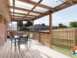 https://images.listonce.com.au/custom/160x/listings/70-bellara-drive-mooroolbark-vic-3138/863/01524863_img_11.jpg?bdq9LN9Seiw