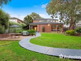 https://images.listonce.com.au/custom/160x/listings/70-blue-ridge-drive-mooroolbark-vic-3138/005/01525005_img_22.jpg?8jJBzdKM7T0