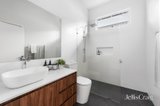 https://images.listonce.com.au/custom/160x/listings/70-cecil-street-kew-vic-3101/142/01899142_img_08.jpg?STwqhTz_s-c