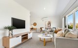 https://images.listonce.com.au/custom/160x/listings/70-landscape-drive-mooroolbark-vic-3138/142/01923142_img_03.jpg?RpHo-11Z2yM