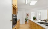 https://images.listonce.com.au/custom/160x/listings/70-landscape-drive-mooroolbark-vic-3138/142/01923142_img_05.jpg?WJaiagHrCAE