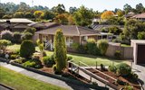 https://images.listonce.com.au/custom/160x/listings/70-landscape-drive-mooroolbark-vic-3138/142/01923142_img_16.jpg?-zFQvswNjGY