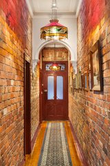 https://images.listonce.com.au/custom/160x/listings/70-maribyrnong-road-moonee-ponds-vic-3039/369/00324369_img_10.jpg?4YgkRPumYa0