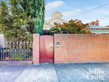 https://images.listonce.com.au/custom/160x/listings/70-maribyrnong-road-moonee-ponds-vic-3039/429/01852429_img_09.jpg?LbA-SziVt40