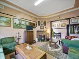 https://images.listonce.com.au/custom/160x/listings/70-market-street-newport-vic-3015/372/01203372_img_02.jpg?3k8AlCIDsIg