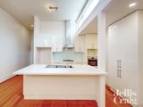 https://images.listonce.com.au/custom/160x/listings/70-melville-street-hawthorn-vic-3122/854/01570854_img_04.jpg?GQ4t_6CzxjE