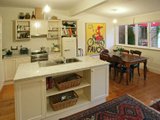 https://images.listonce.com.au/custom/160x/listings/70-mitford-street-elwood-vic-3184/790/01793790_img_06.jpg?xxtAAF5KbWM