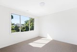 https://images.listonce.com.au/custom/160x/listings/70-rosella-street-doncaster-east-vic-3109/712/01862712_img_05.jpg?FpG_INvJgoQ