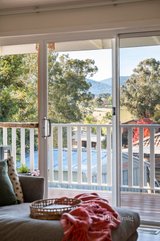 https://images.listonce.com.au/custom/160x/listings/70-shirley-crescent-woori-yallock-vic-3139/565/01700565_img_21.jpg?sxLkwMCwJac