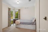 https://images.listonce.com.au/custom/160x/listings/70-spencer-road-woodend-vic-3442/912/01853912_img_11.jpg?n6yoQk8kwy0