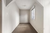 https://images.listonce.com.au/custom/160x/listings/70-spring-street-prahran-vic-3181/863/01706863_img_07.jpg?X6Bdbdur8AE