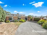 https://images.listonce.com.au/custom/160x/listings/70-zina-grove-mooroolbark-vic-3138/875/01525875_img_01.jpg?zF9bD1PqTcM