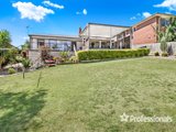 https://images.listonce.com.au/custom/160x/listings/70-zina-grove-mooroolbark-vic-3138/875/01525875_img_13.jpg?VUOF4Ryj1zA