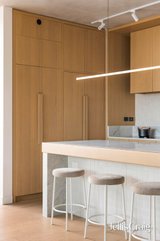 https://images.listonce.com.au/custom/160x/listings/701131-smith-street-fitzroy-vic-3065/632/01820632_img_10.jpg?GzntDRXbHw0