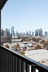 https://images.listonce.com.au/custom/160x/listings/70193-flemington-road-north-melbourne-vic-3051/836/01430836_img_08.jpg?7OQCup4N9OE