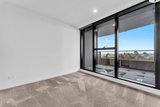 https://images.listonce.com.au/custom/160x/listings/7042-snedden-drive-glen-waverley-vic-3150/265/01923265_img_09.jpg?k1nf3Q5w53g