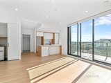 https://images.listonce.com.au/custom/160x/listings/7049-williamsons-road-doncaster-vic-3108/363/01682363_img_03.jpg?VjGsdsLlfq0