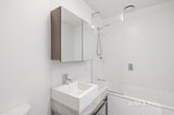 https://images.listonce.com.au/custom/160x/listings/7073-river-street-richmond-vic-3121/688/01969688_img_04.jpg?r4NmBDngwhM