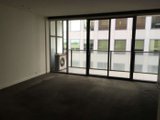https://images.listonce.com.au/custom/160x/listings/70855-queens-road-melbourne-vic-3004/376/01809376_img_05.jpg?ROL5Gs3nmSE