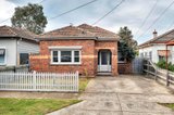https://images.listonce.com.au/custom/160x/listings/70a-queen-street-coburg-vic-3058/160/01422160_img_01.jpg?OLzsW6PYQTg
