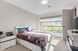 https://images.listonce.com.au/custom/160x/listings/70a-rosella-street-doncaster-east-vic-3109/005/01395005_img_07.jpg?gIX1xU4RkWs