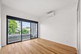 https://images.listonce.com.au/custom/160x/listings/70b-beaconsfield-parade-northcote-vic-3070/933/01611933_img_06.jpg?V5hL1cu6RNo