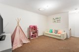 https://images.listonce.com.au/custom/160x/listings/71-balmoral-street-kilsyth-vic-3137/389/00420389_img_07.jpg?El-HS-n8_jM