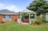 https://images.listonce.com.au/custom/160x/listings/71-chirnside-drive-chirnside-park-vic-3116/996/01341996_img_09.jpg?BEwhLdRgIxc